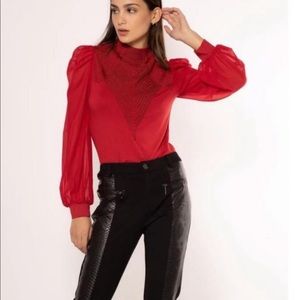 Women’s blouse